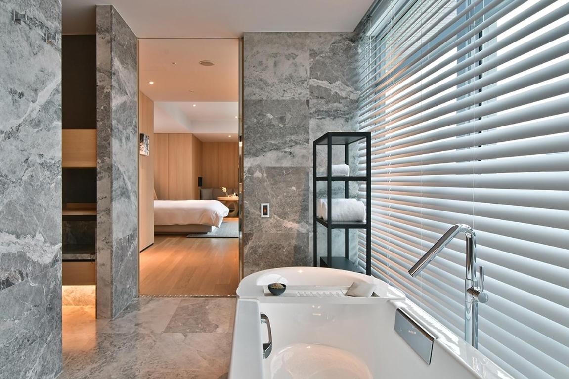 Silks Club Hotel Kaohsiung Eksteriør billede Bathroom