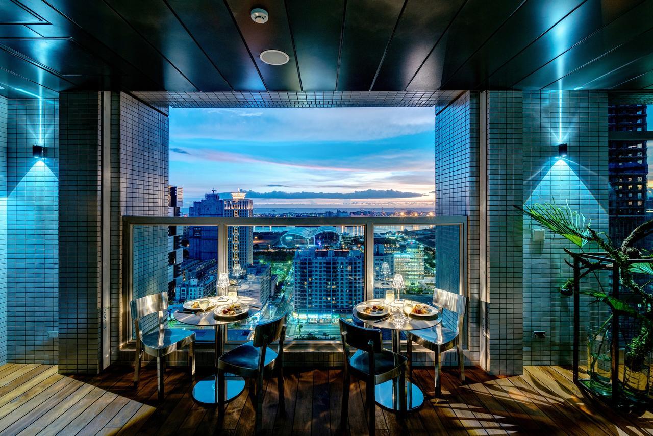 Silks Club Hotel Kaohsiung Eksteriør billede View from the restaurant
