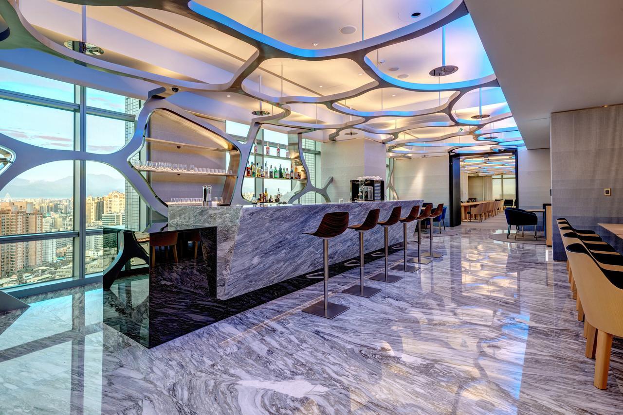Silks Club Hotel Kaohsiung Eksteriør billede The bar at the 39th floor